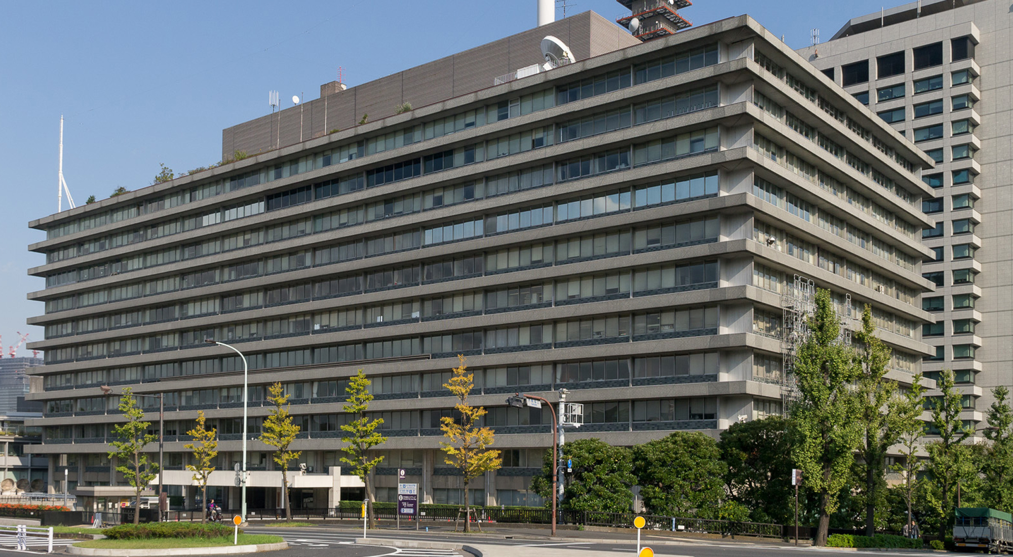 国土交通省や大阪航空局からのドローンの許可承認について